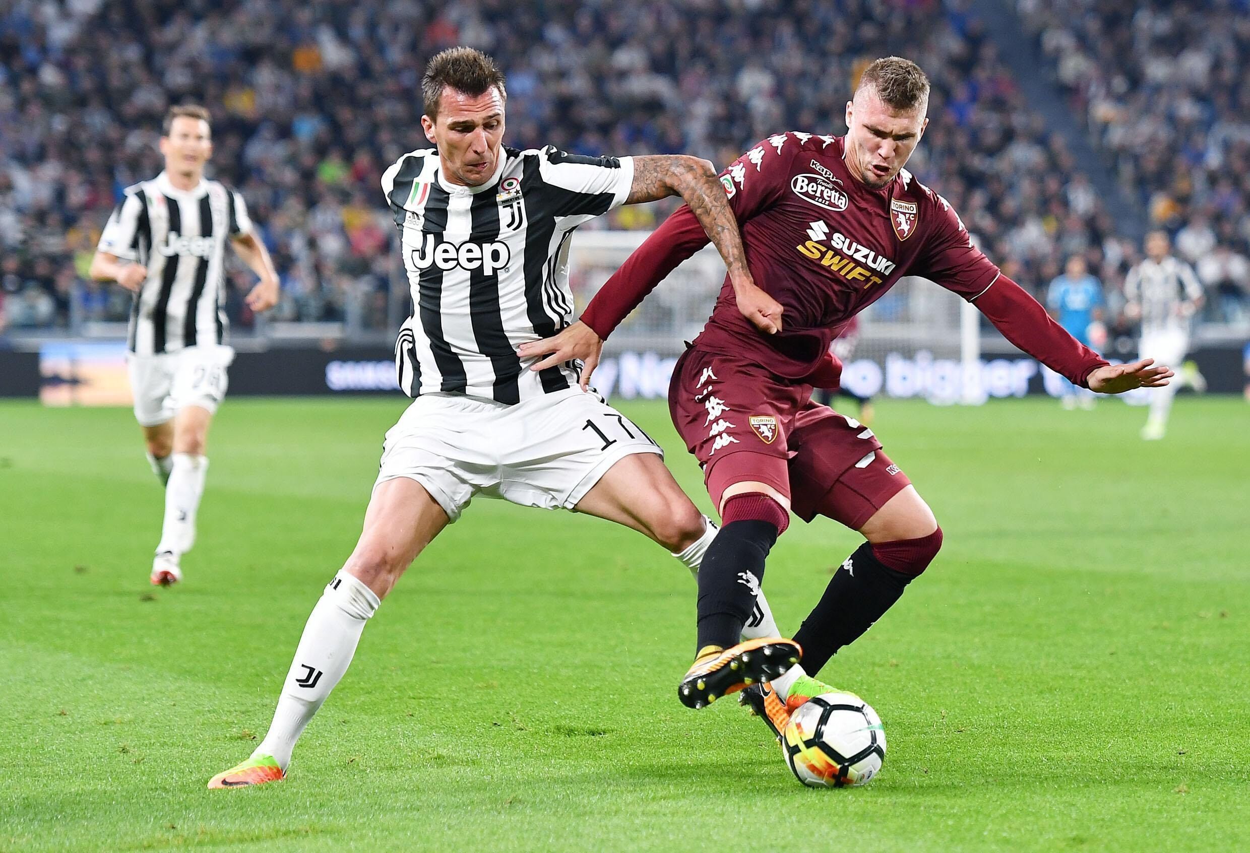 诺伊尔：乌尔比希一定会接替我的位置；我想慢慢考虑未来