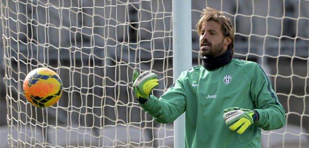 西甲意甲收官竞争激烈 那不勒斯国米争冠白热化（西甲意甲收官鏖战 那不勒斯与国米争冠正酣）