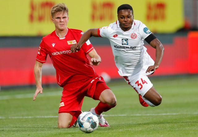 段永平问王石为何仍在创业，回应称因热爱