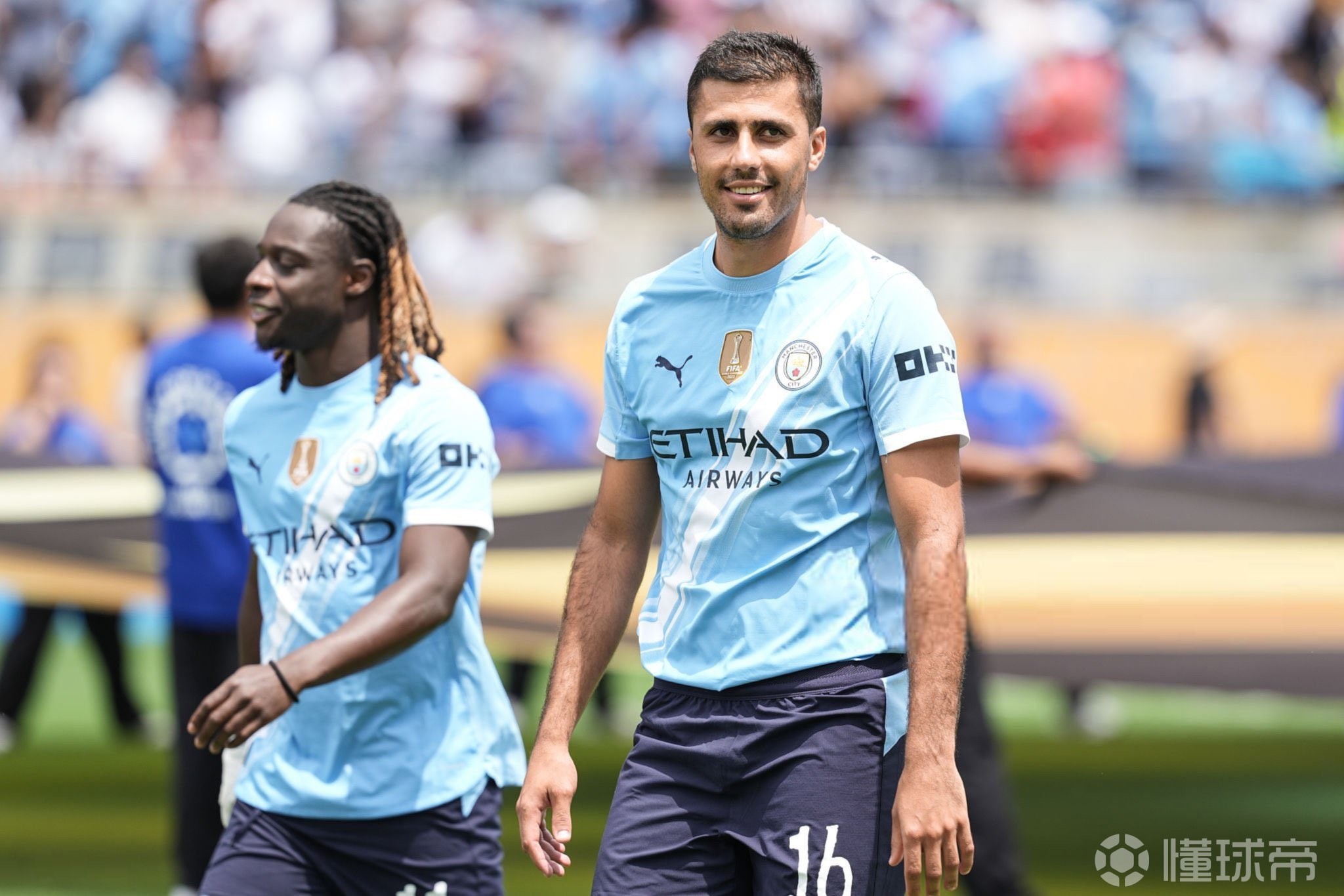 伦敦杀手！格纳布里3次欧冠客战伦敦球队斩7球1助攻（格纳布里成伦敦克星：欧冠客场三战伦敦队轰7球1助）