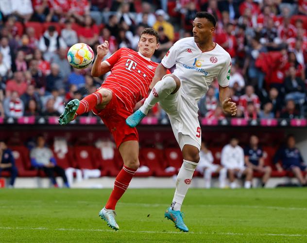 世体：巴萨申请开放北看台，球场容量有望增加到6.2万人（世体：巴萨拟开放北看台，球场容量有望升至6.2万人）