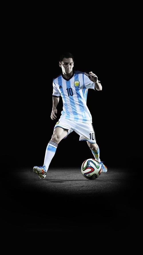 跋涉近18小时，15岁小球迷在球场外山上直播解说解放者杯决赛