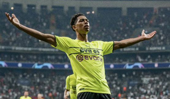 于根伟考察收官战主场场地：前些天草皮一直在开地暖加紧养护