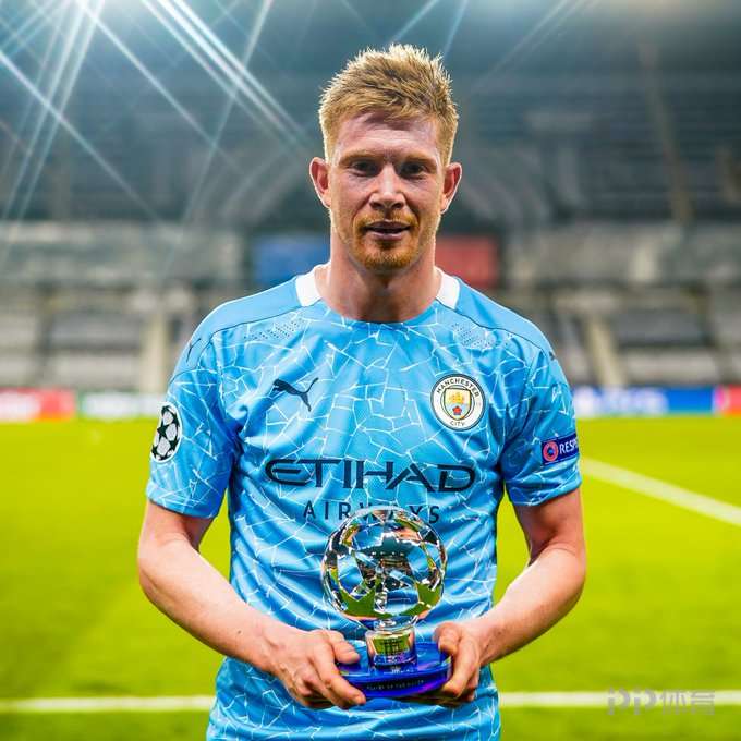 教滑雪也安排上了？还有什么是蔚来驾享小哥不会的吗！