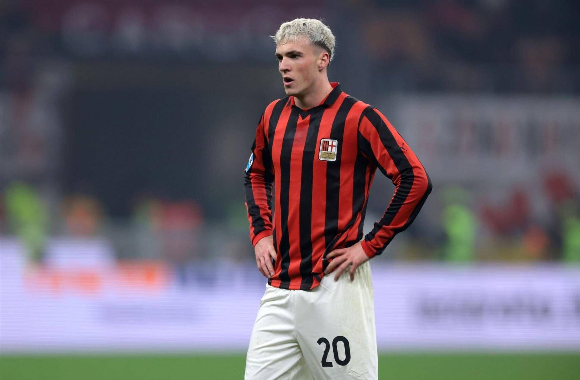 徐根宝谈退休传闻：基地有13-14梯队，我就一生一世搞足球了