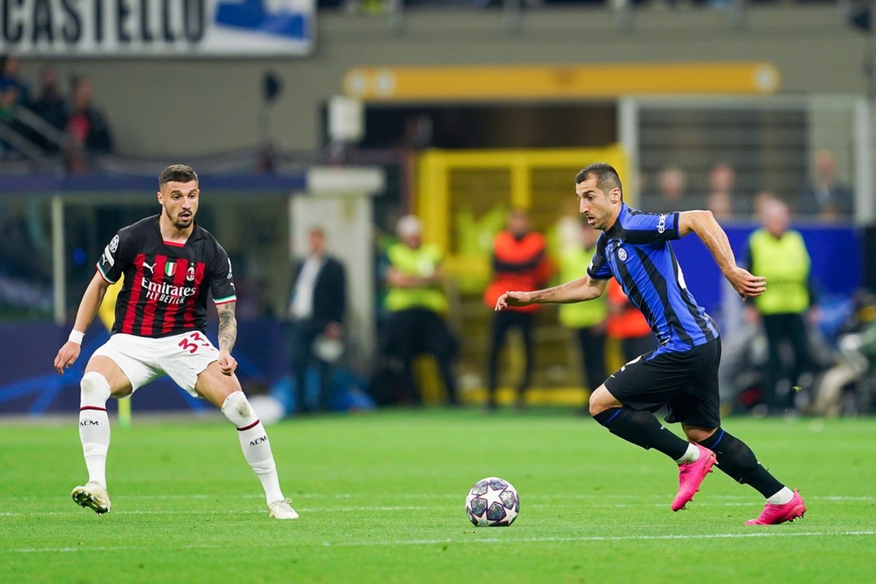 西媒：皇马冬季不会引援，高层认为阵容很强只是踢得不好（西媒：皇马冬窗按兵不动，高层称阵容够强，只是表现不佳）