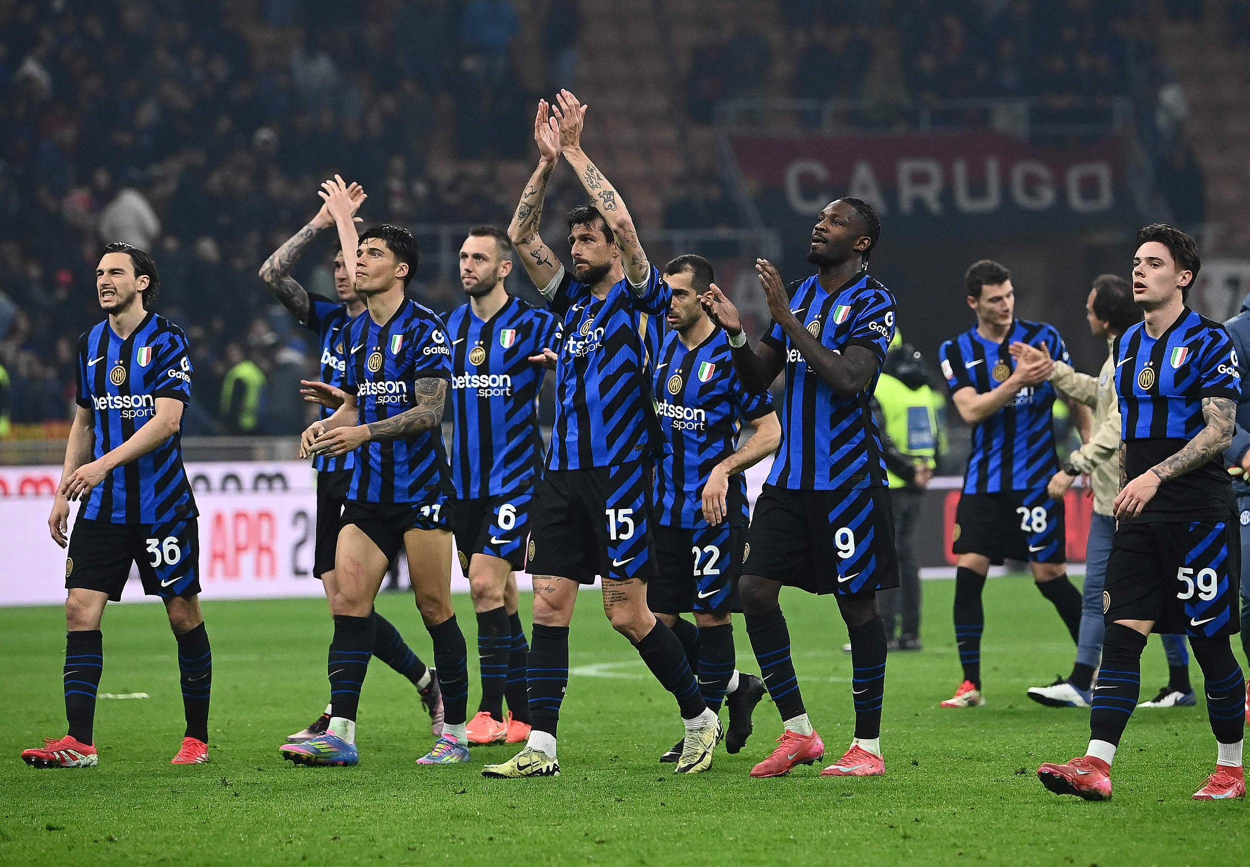 萨拉维亚：姆巴佩会成为历史最佳之一；梅西是独一无二的存在