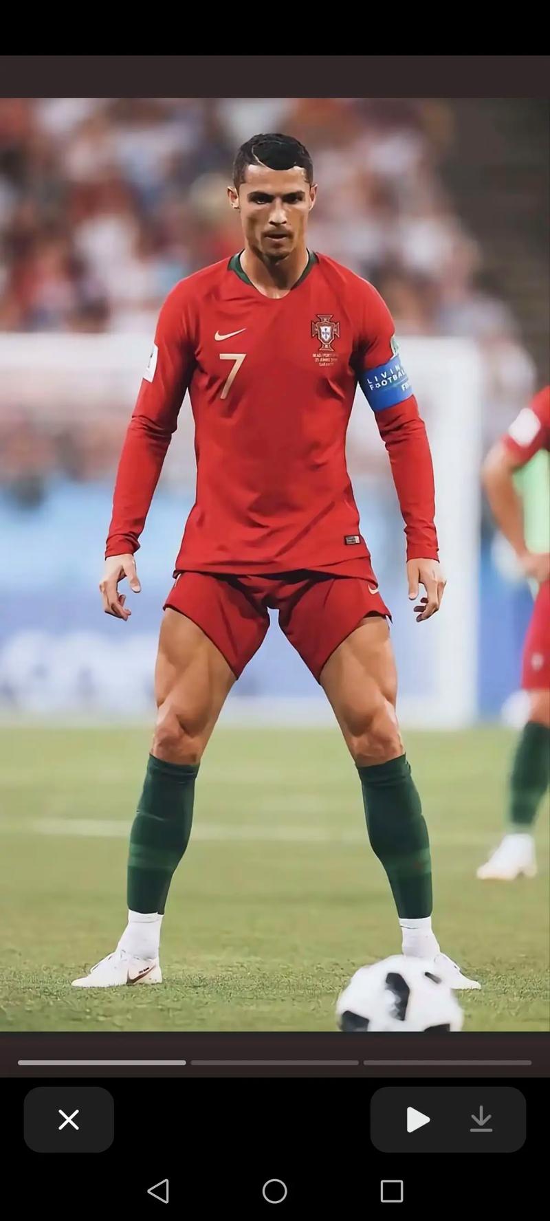 利物浦1-4负埃因霍温琼斯赛后爆发：我们不能再只是传来传去！（利物浦1比4负于埃因霍温，琼斯赛后怒言：别再只会倒脚了！）