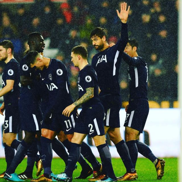 杜篮特连续得分，全队士气高涨