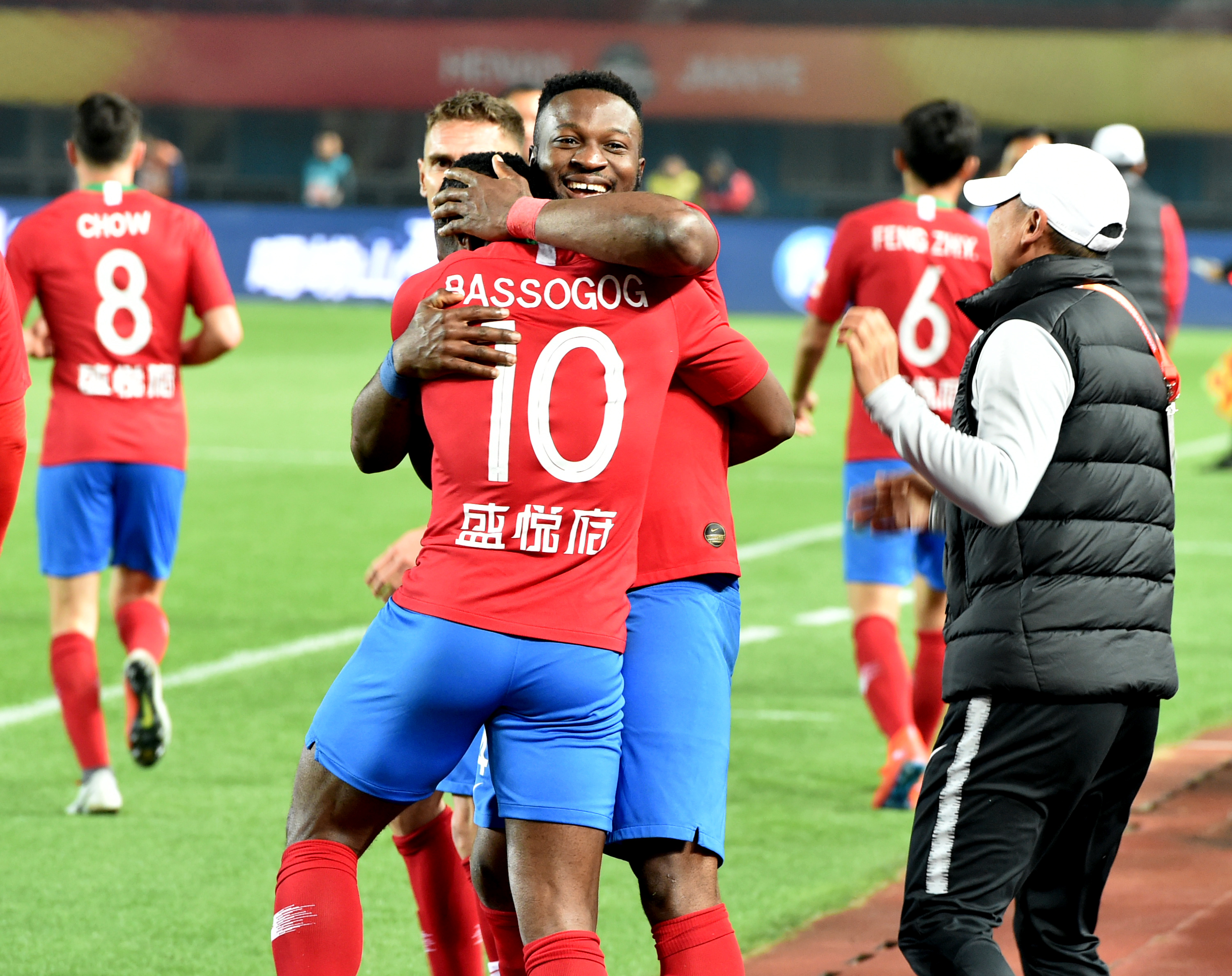 吉迪空砍28+11+11，生涯23次三双追平埃尔金·贝勒